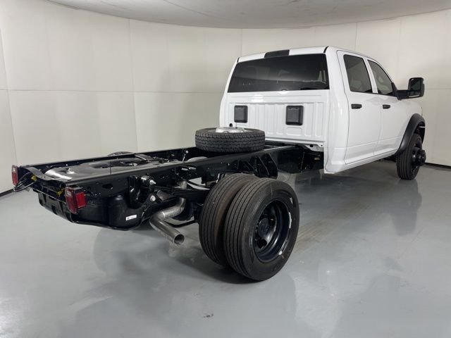 New 2025 Bright White Clear-Coat Exterior Paint RAM Tradesman image 8