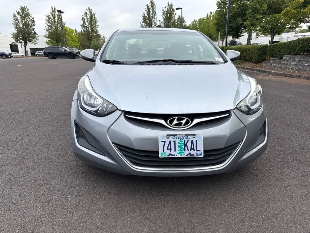 Used 2016 Shale Gray Metallic Hyundai SE image 1