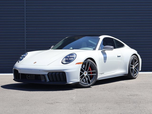 2026 Porsche 911 Carrera 4 GTS