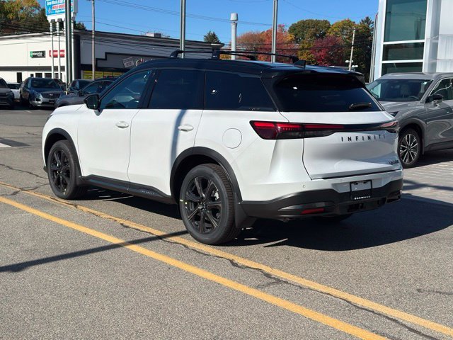 New 2027 White / Black INFINITI Autograph AWD image 4
