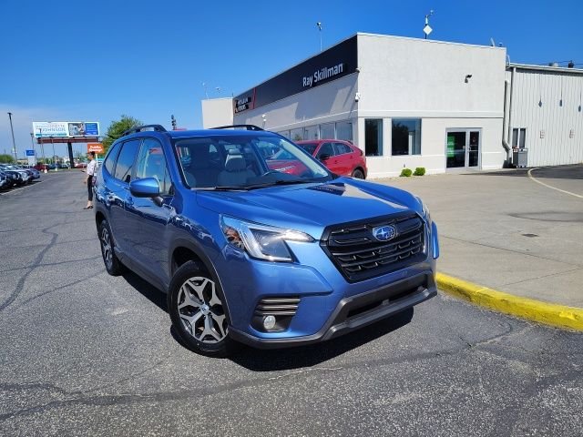 2023 Subaru Forester Premium