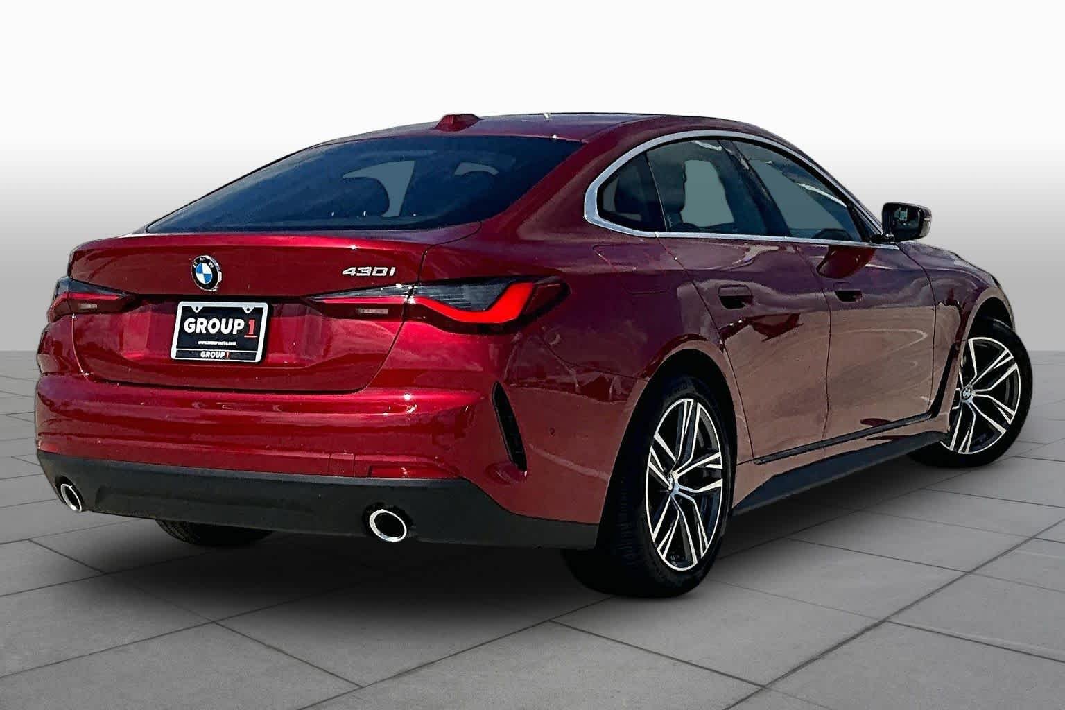 Used 2026 Vegas Red Metallic BMW 430i image 12