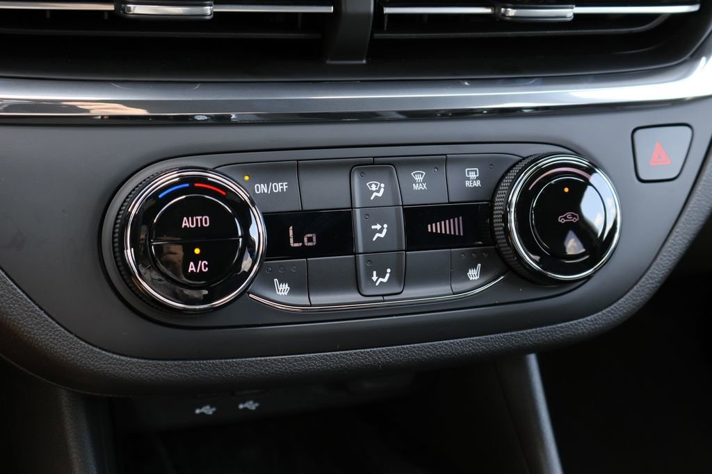 2026 Buick Envista Preferred - Photo 13