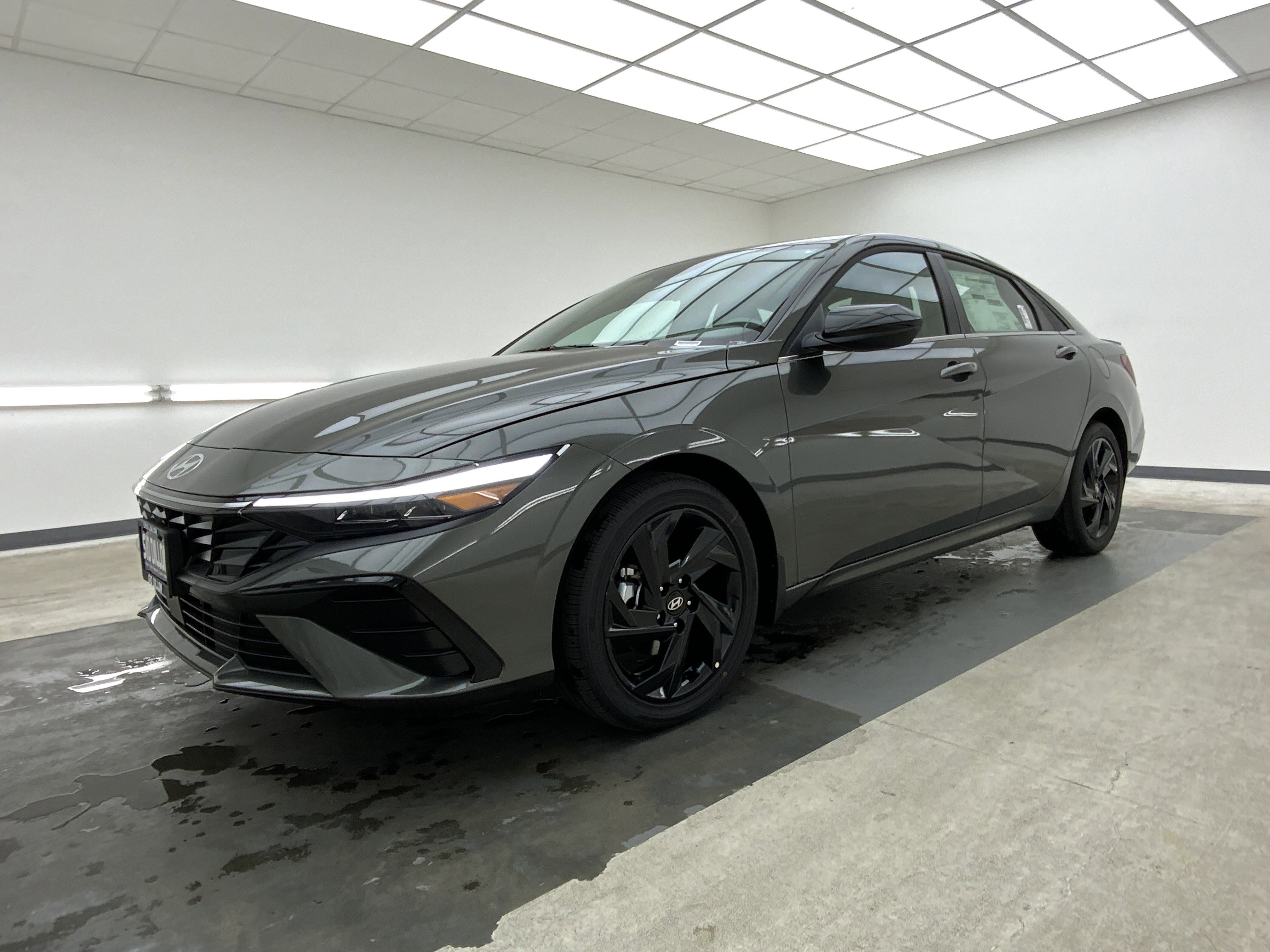 New 2026 Amazon Gray Hyundai SEL Sport Premium image 1