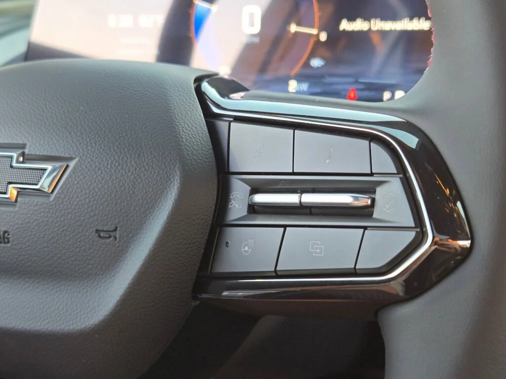 2025 Chevrolet Equinox EV RS - Photo 29