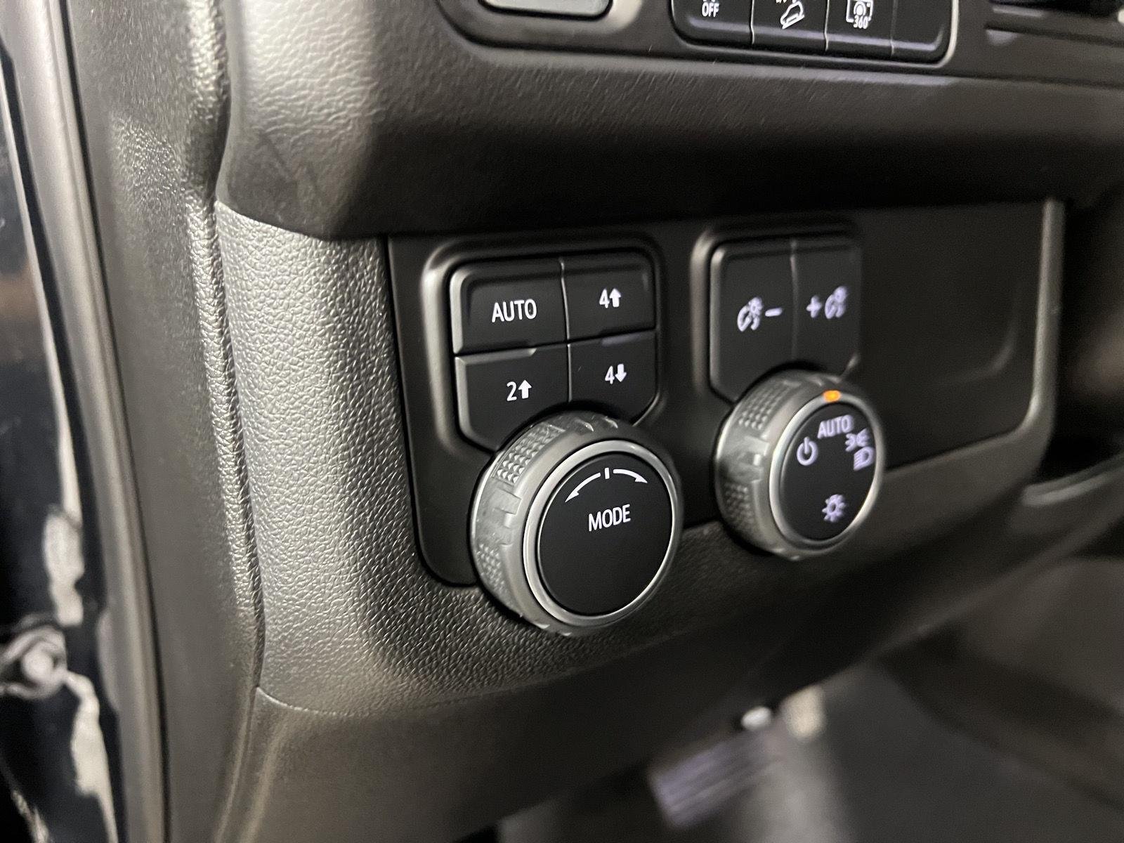 Used 2023 Black Chevrolet Z71 image 17