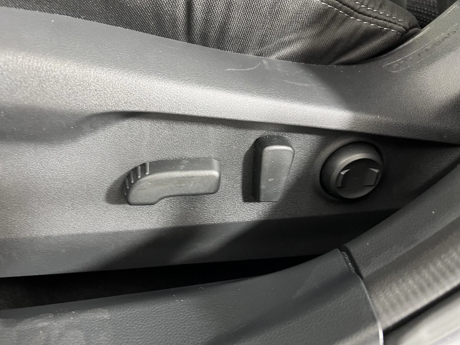 Used 2025 Ice Silver Metallic Subaru Premium image 14