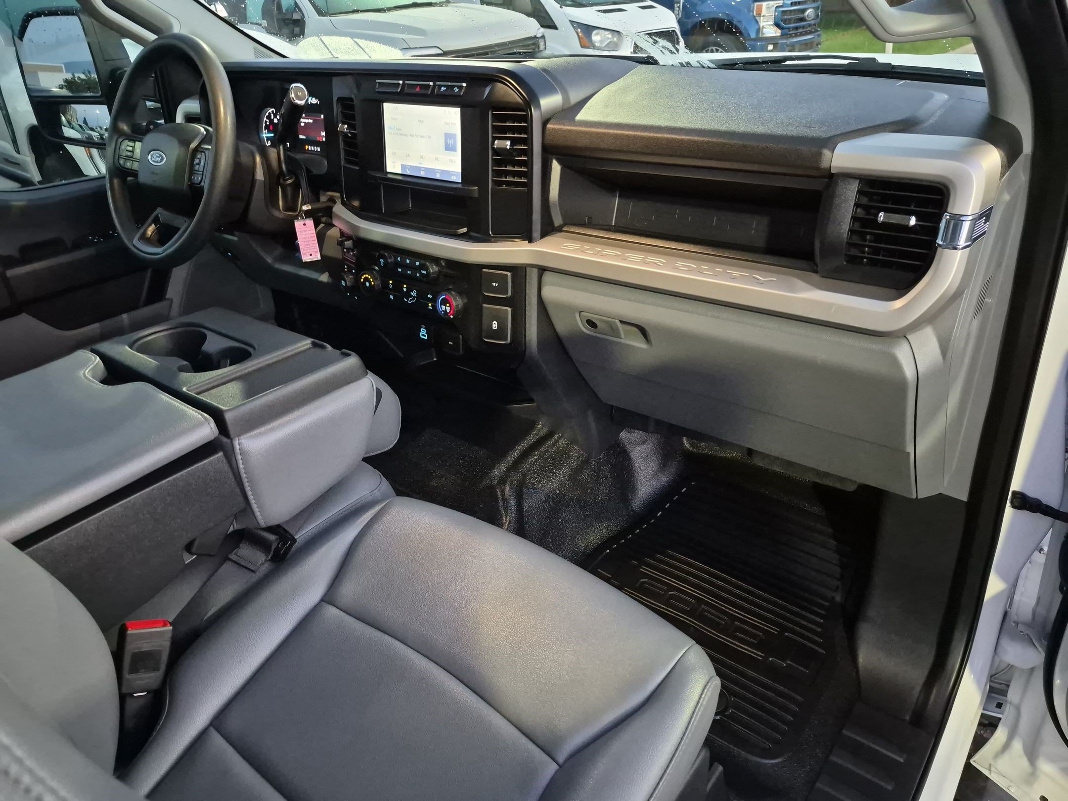 Used 2024 Oxford White Ford XL image 30