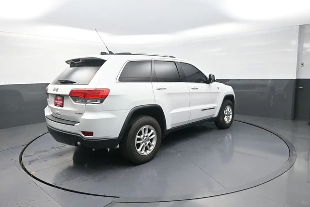 Used 2019 White Jeep Laredo E image 13