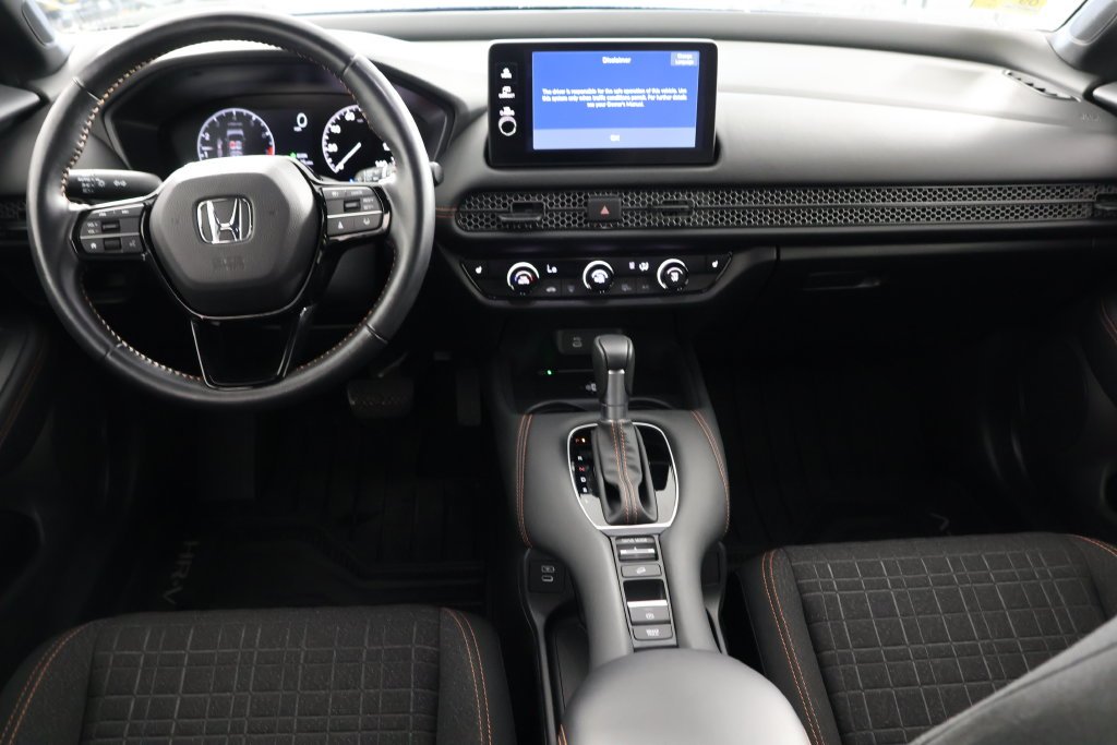 Used 2026 Platinum White Pearl Honda Sport image 2