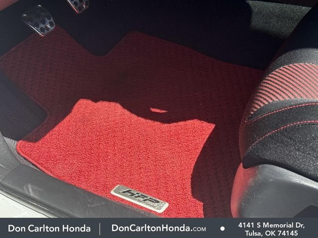Used 2020 Platinum White Pearl Honda Si image 21