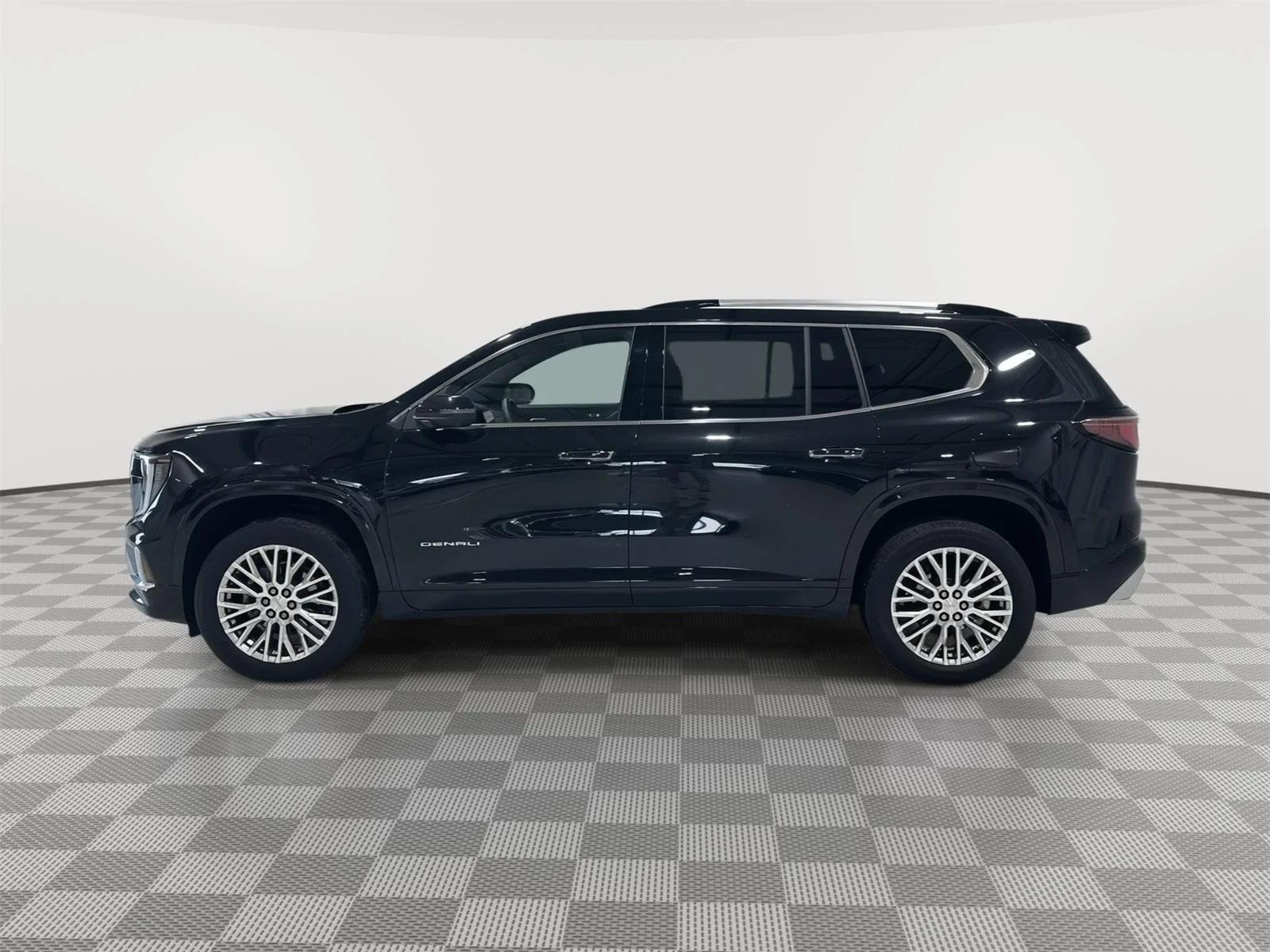 Used 2025 GMC Acadia Denali with VIN 1GKENRRS7SJ175492 for sale in Alexandria, Minnesota