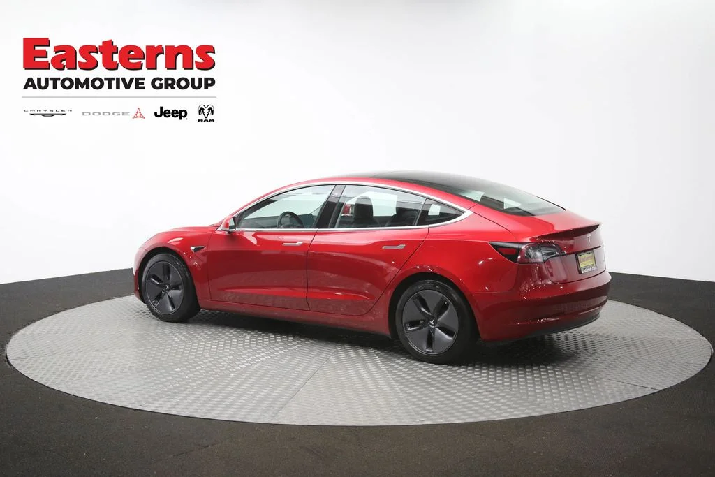 Used 2018 Red Tesla Long Range image 57