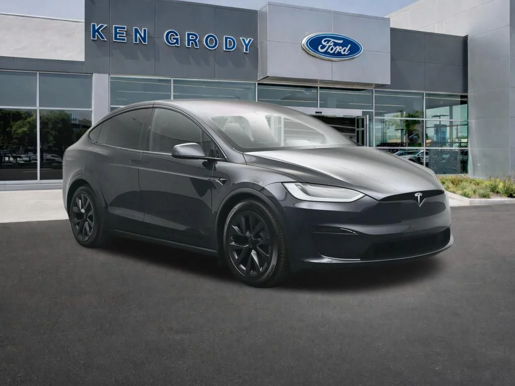2024 Tesla Model X Long Range