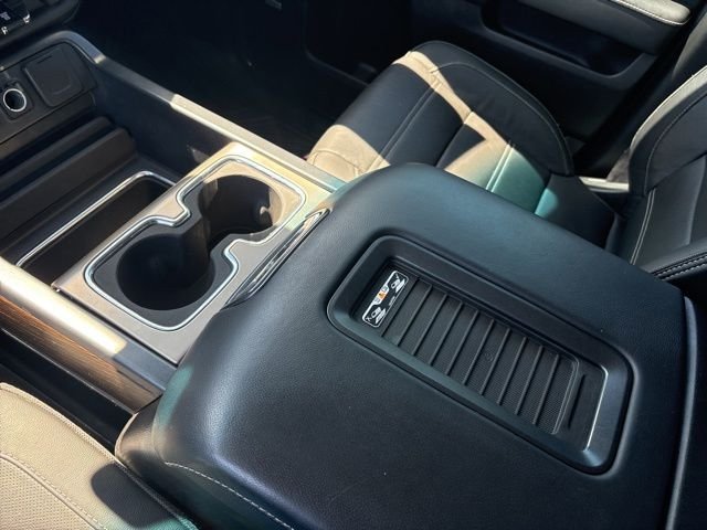 Used 2017 White GMC Denali image 43