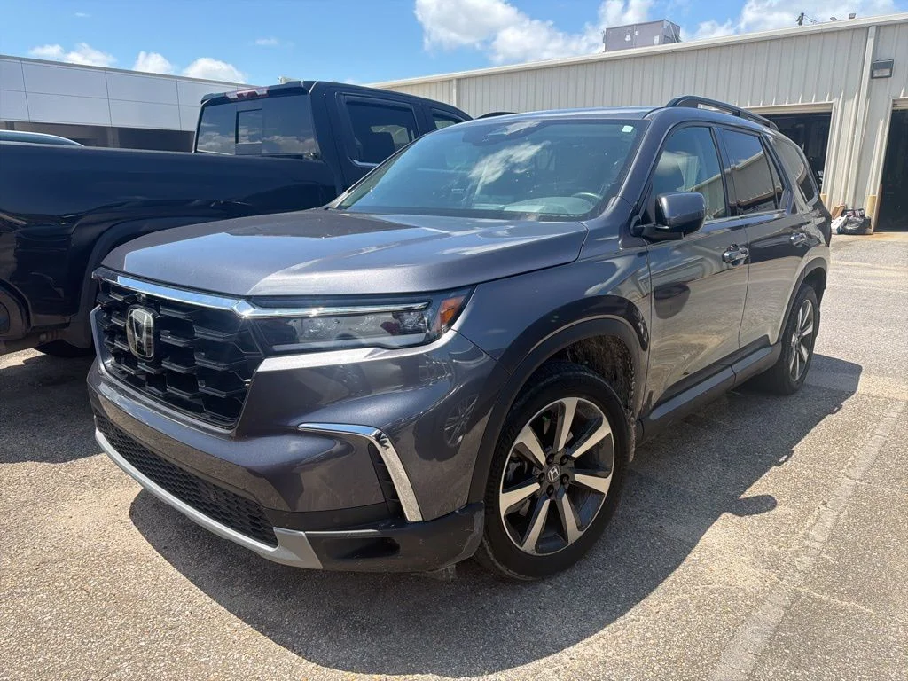 2023 Honda Pilot Elite AWD's photo