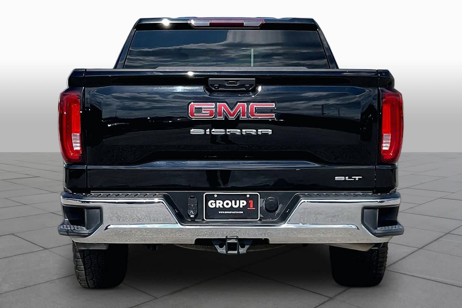 Used 2023 Onyx Black GMC SLT image 5