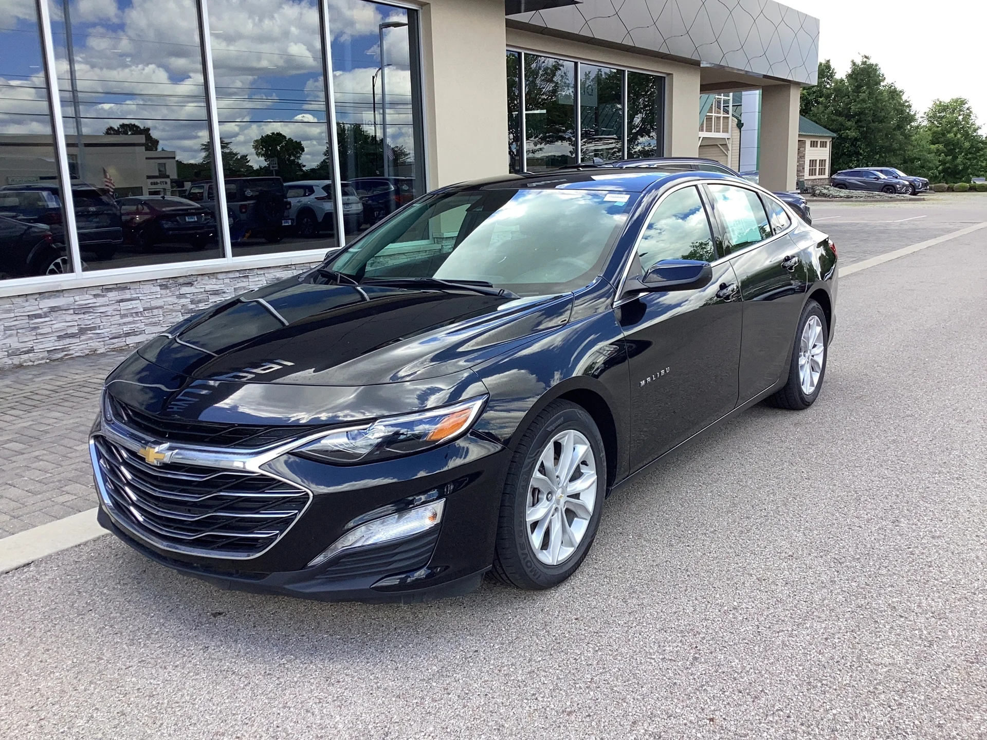 Used 2024 Mosaic Black Metallic Chevrolet LT image 8