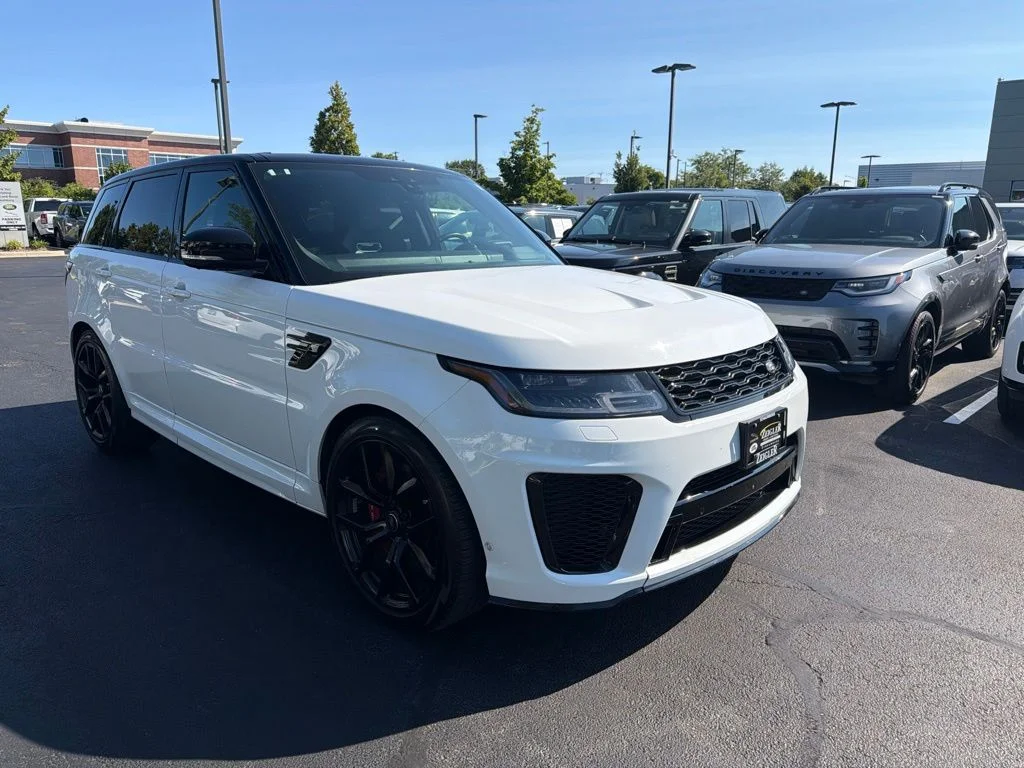 Used 2022 Fuji White Land Rover SVR image 8