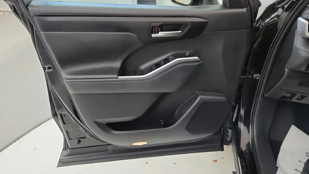 Used 2023 Black Toyota XLE image 22