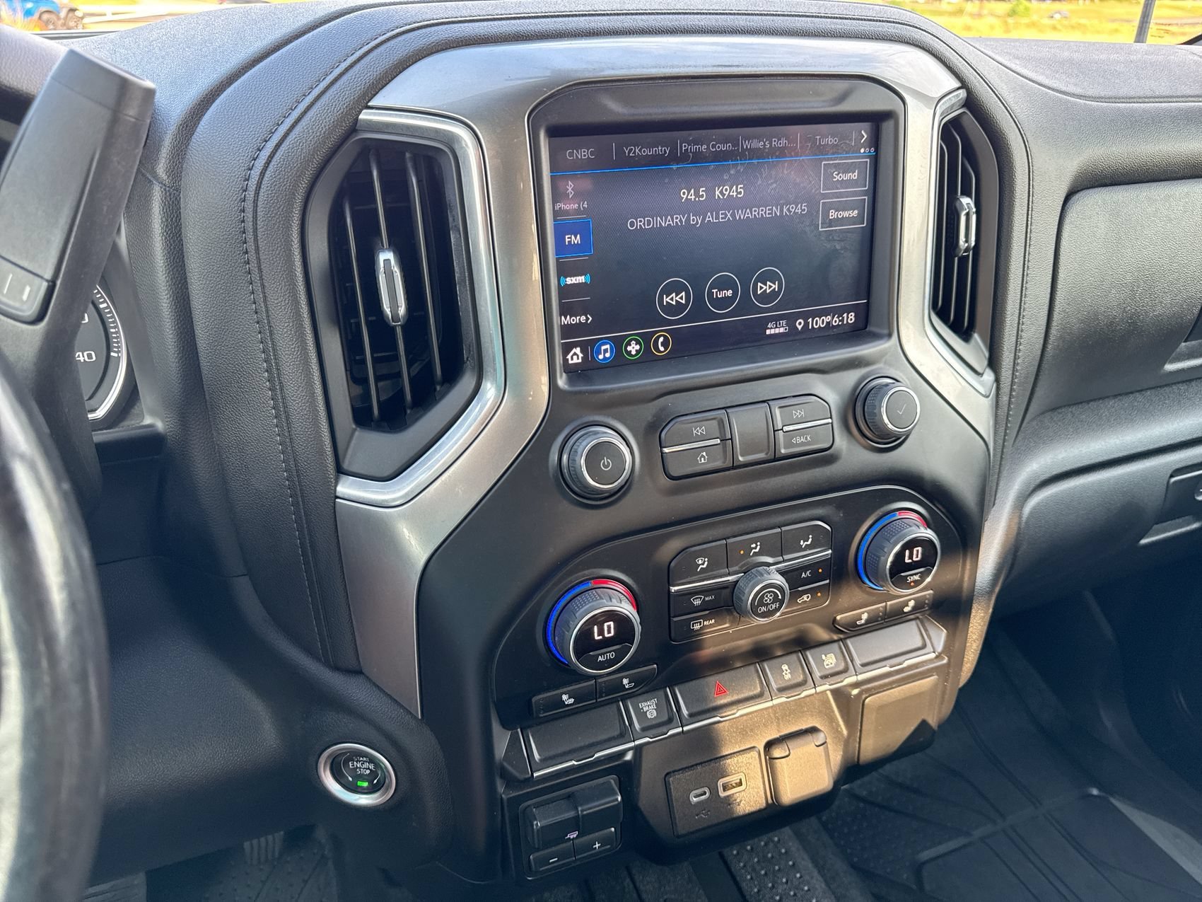 Used 2022 Summit White Chevrolet LT image 16