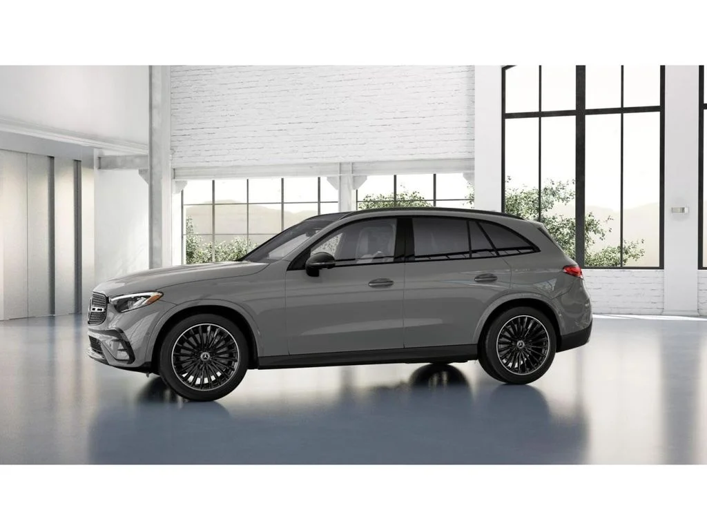 New 2027 White Mercedes-Benz GLC 300 image 36