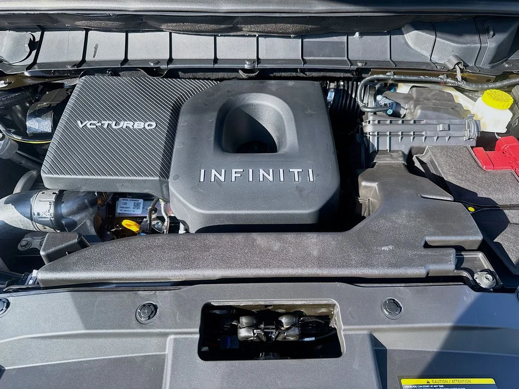 New 2027 MINERAL BLACK INFINITI Luxe FWD image 33