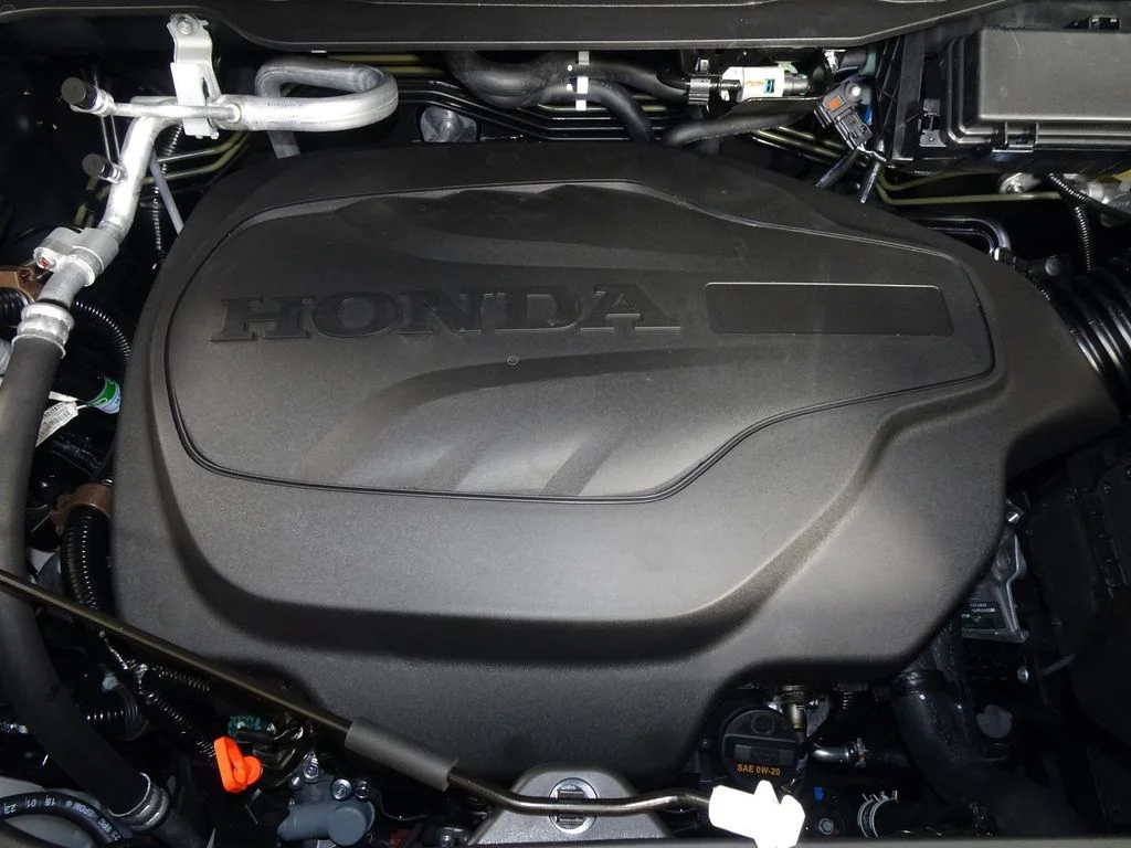 New 2026 CRYSTAL BLACK PEARL Honda RTL image 8