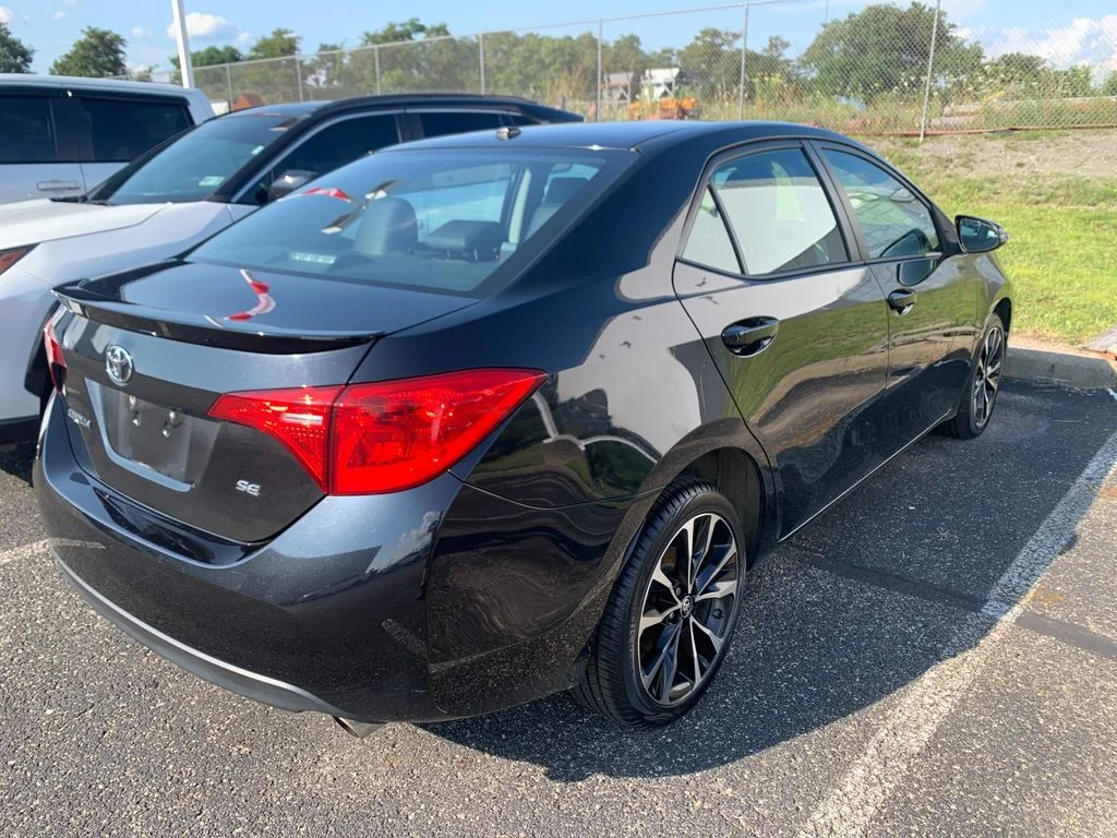 Used 2017 Black Toyota SE image 3