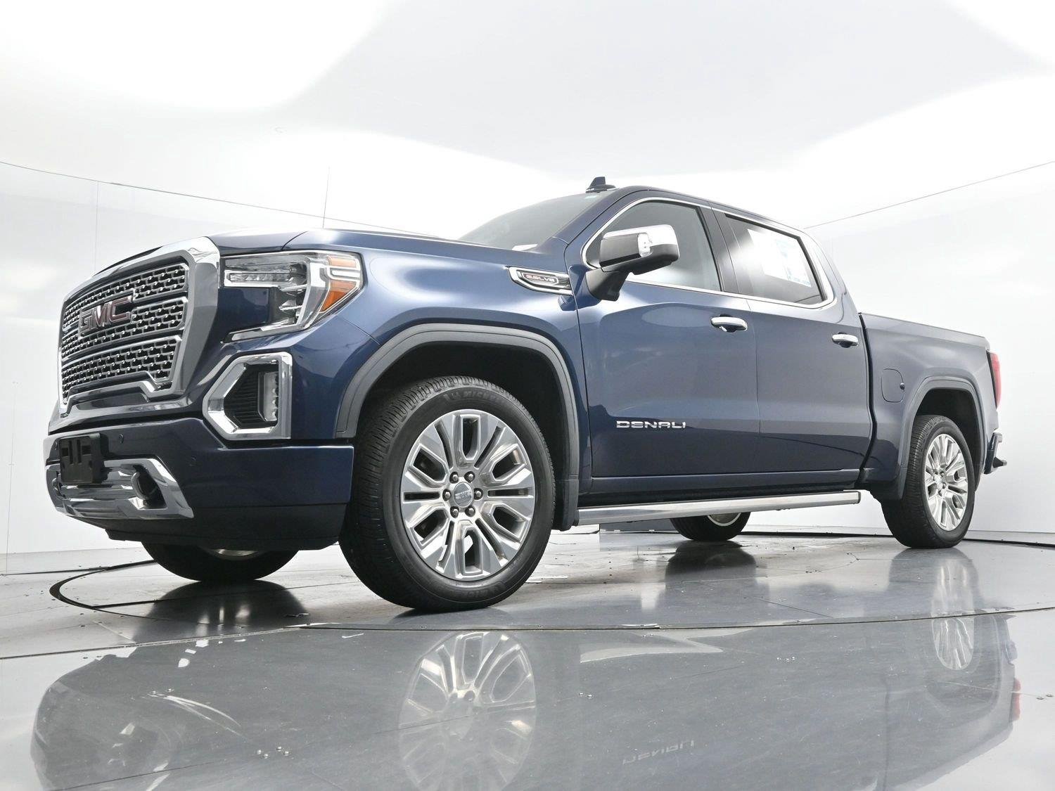 Used 2022 PACIFIC BLUE METALLIC GMC Denali image 48
