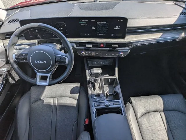Used 2025 Runway Red Kia EX image 14