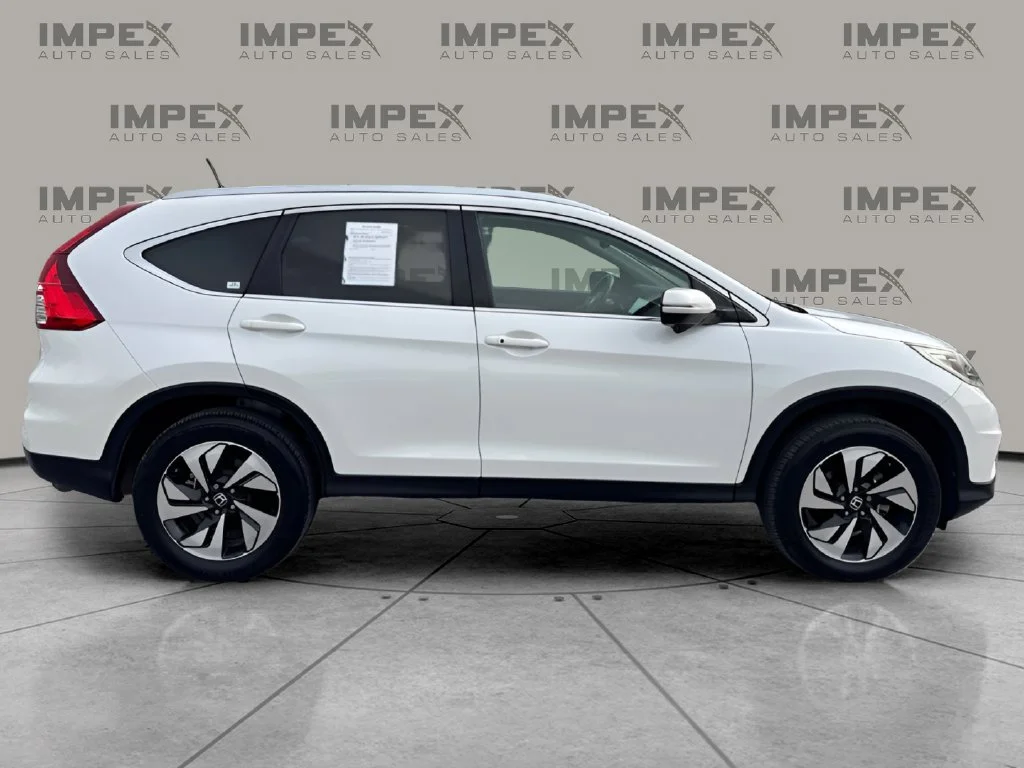 Used 2016  Honda Touring image 6