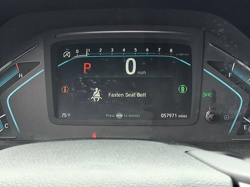 Used 2023 White Honda EX-L image 26
