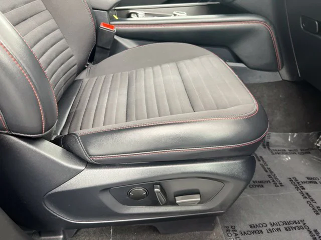 Used 2026 Gray Ford ST-Line image 22