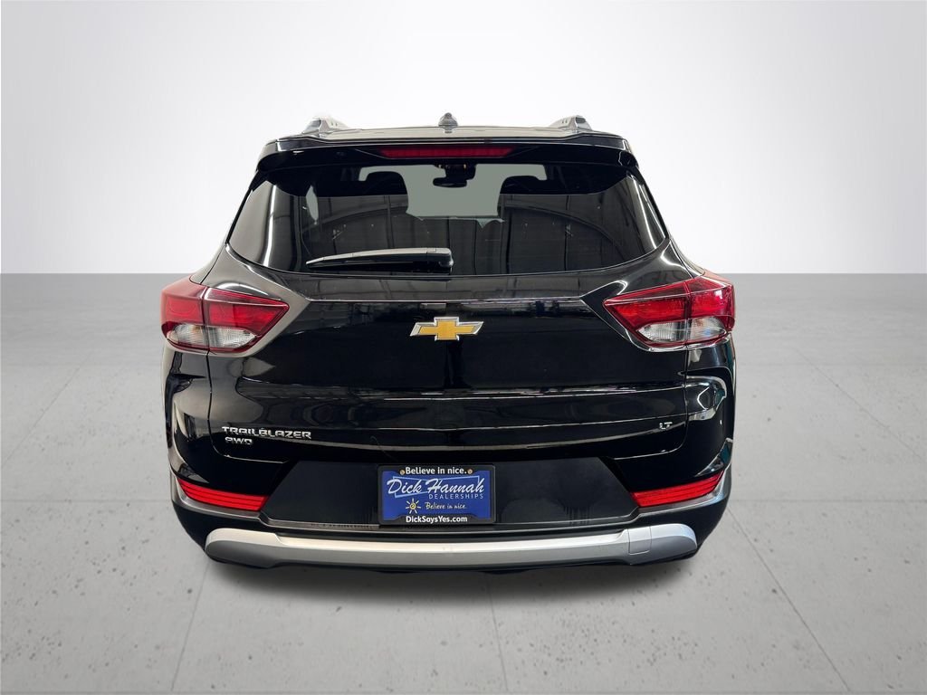 Used 2025 Black Metallic Chevrolet LT image 5