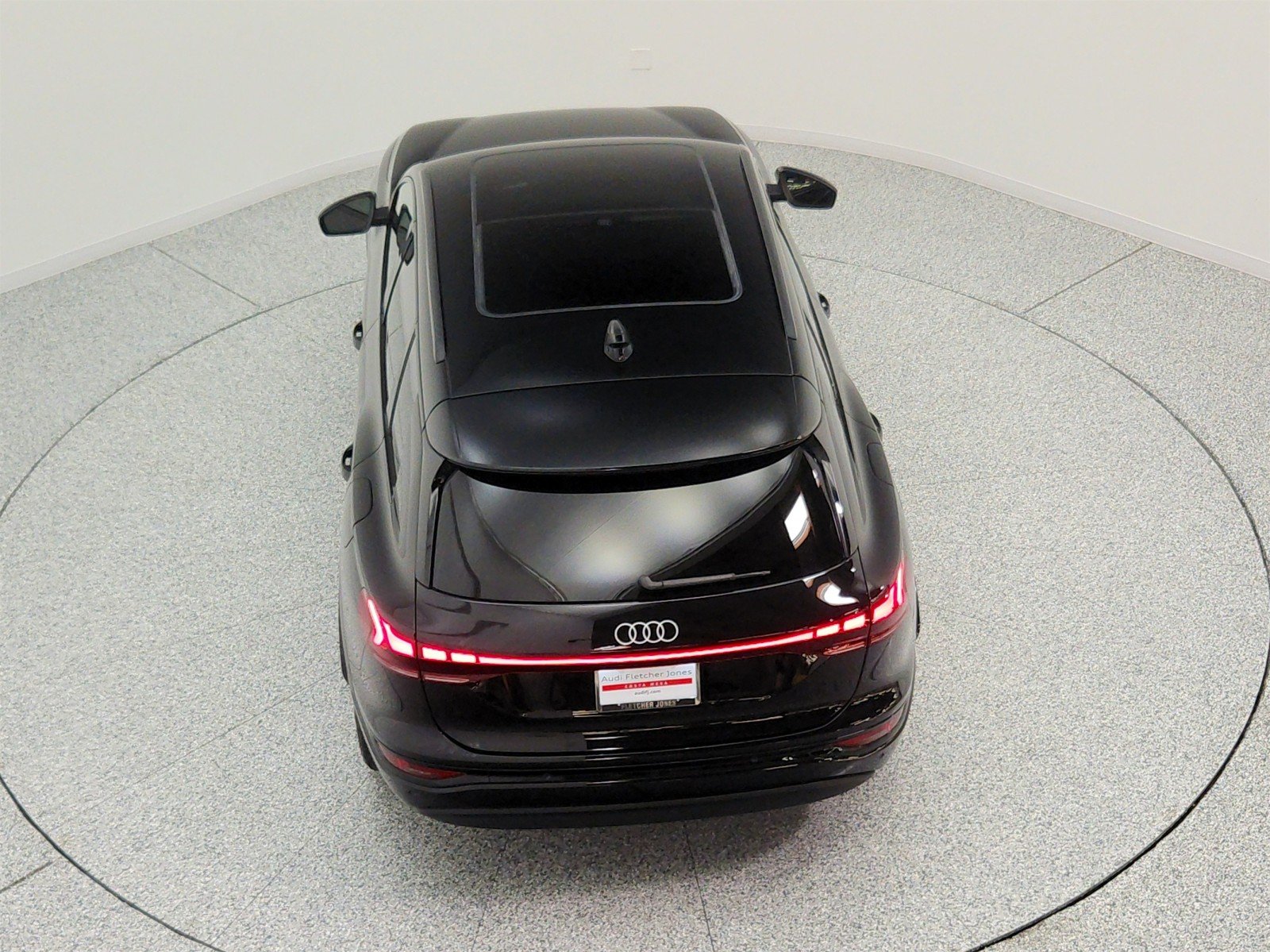 Used 2025 Mythos Black Metallic Audi Premium Plus quattro image 39