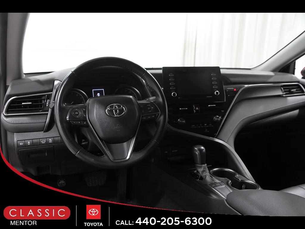 2023 Toyota Camry SE - Photo 6