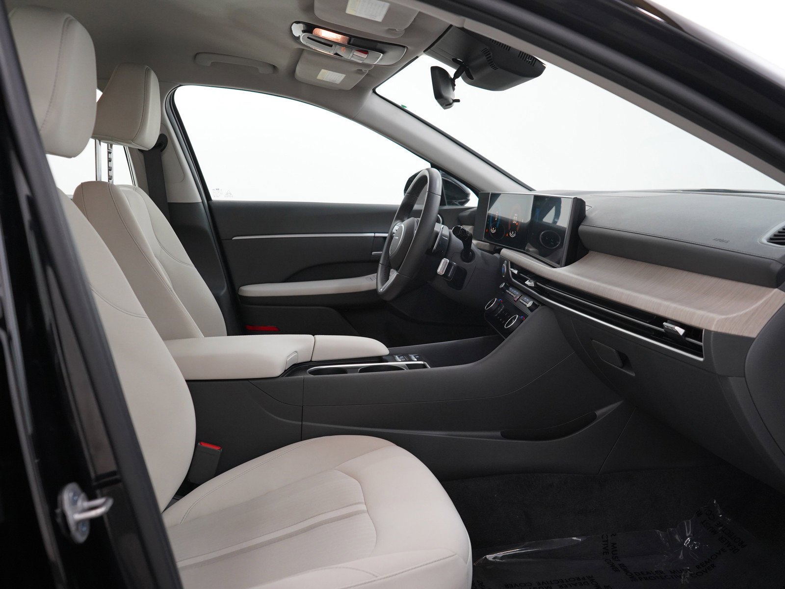 2025 Hyundai Sonata Hybrid SEL - Photo 11