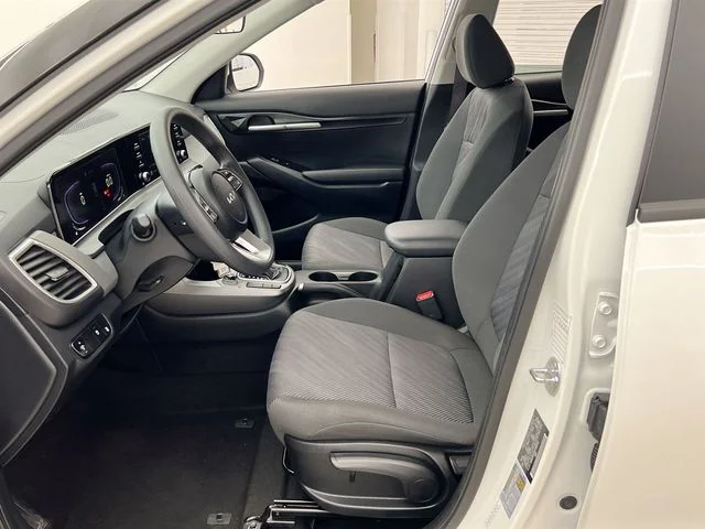 Used 2026 White Kia LX image 9