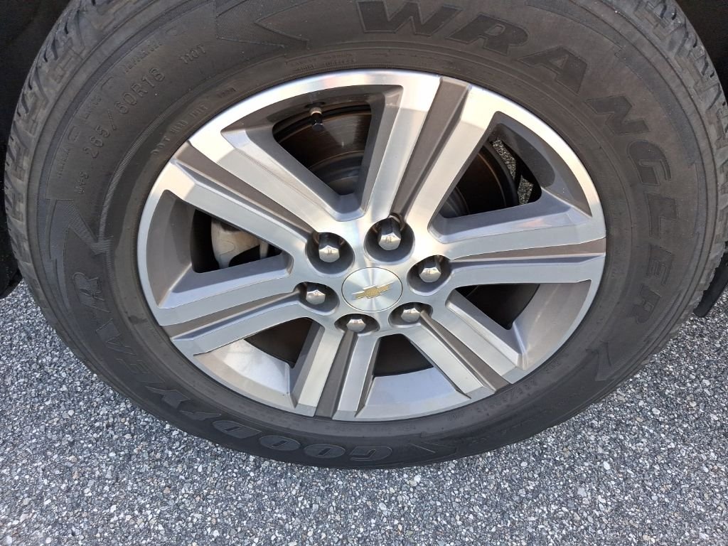 Used 2016 Silver Chevrolet 2LT image 17