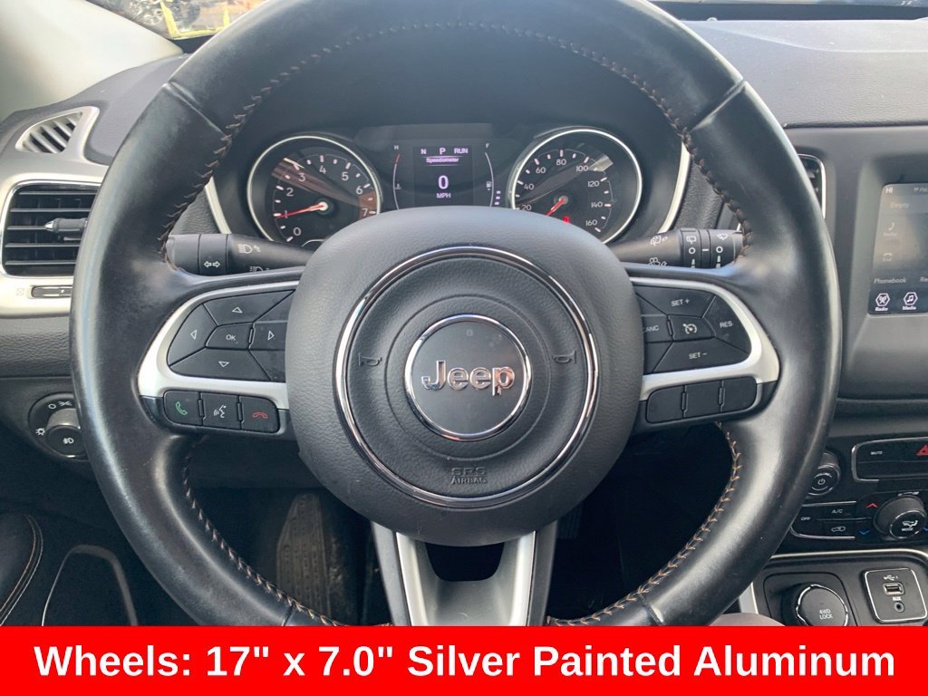 Used 2019 White Jeep Latitude image 10