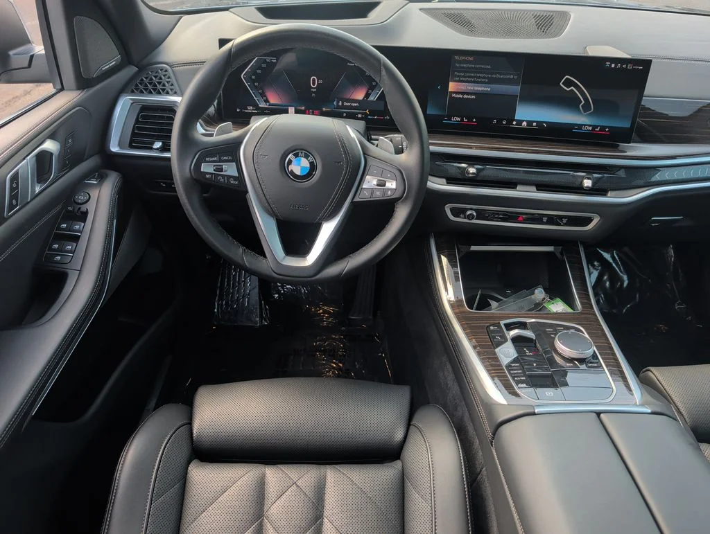 Used 2026 Gray BMW xDrive40i image 12