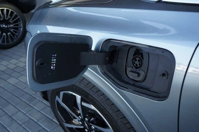 2025 Chevrolet Equinox EV LT - Photo 14