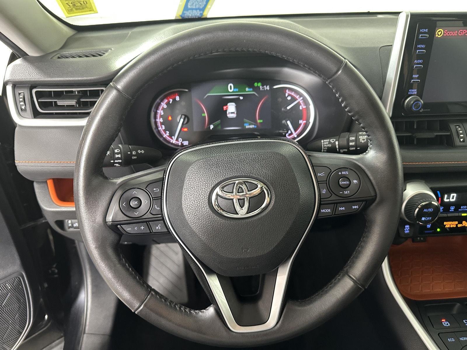 Used 2019 Midnight Black Metallic Toyota Adventure image 20