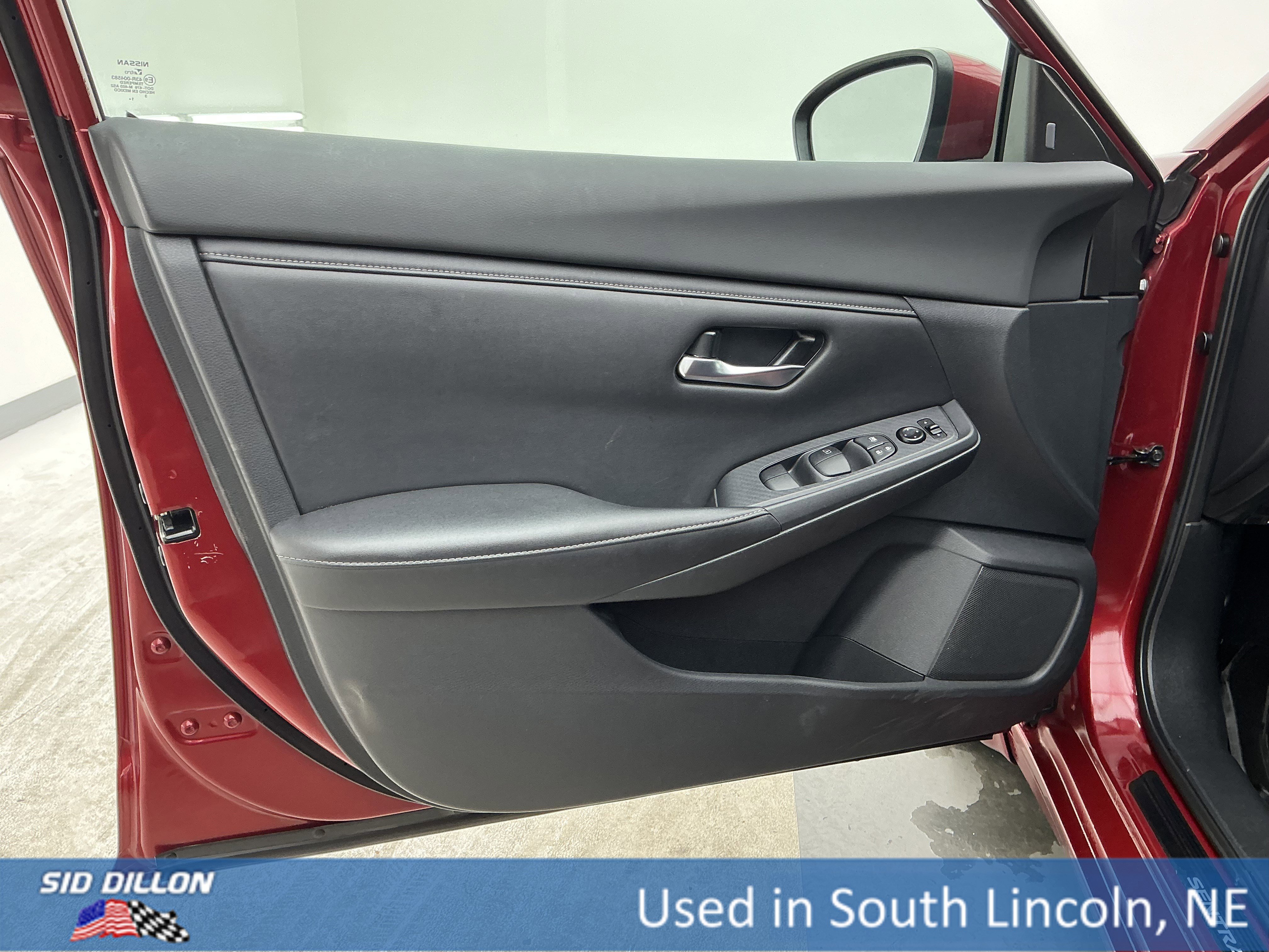 Used 2022 Scarlet Ember Tintcoat Nissan SV image 16