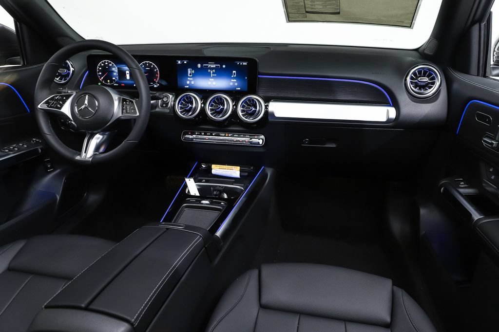 New 2026 Mountain Grey Metallic Mercedes-Benz GLB 250 image 25