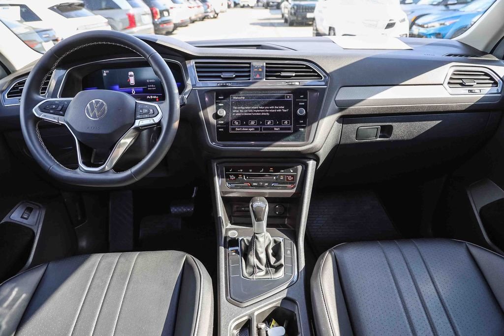 2022 Volkswagen Tiguan SE - Photo 12