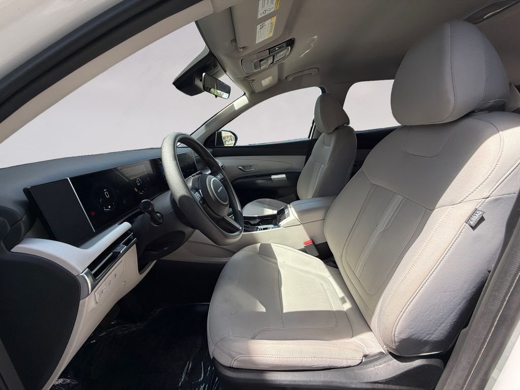 Used 2026 White Hyundai SEL image 10