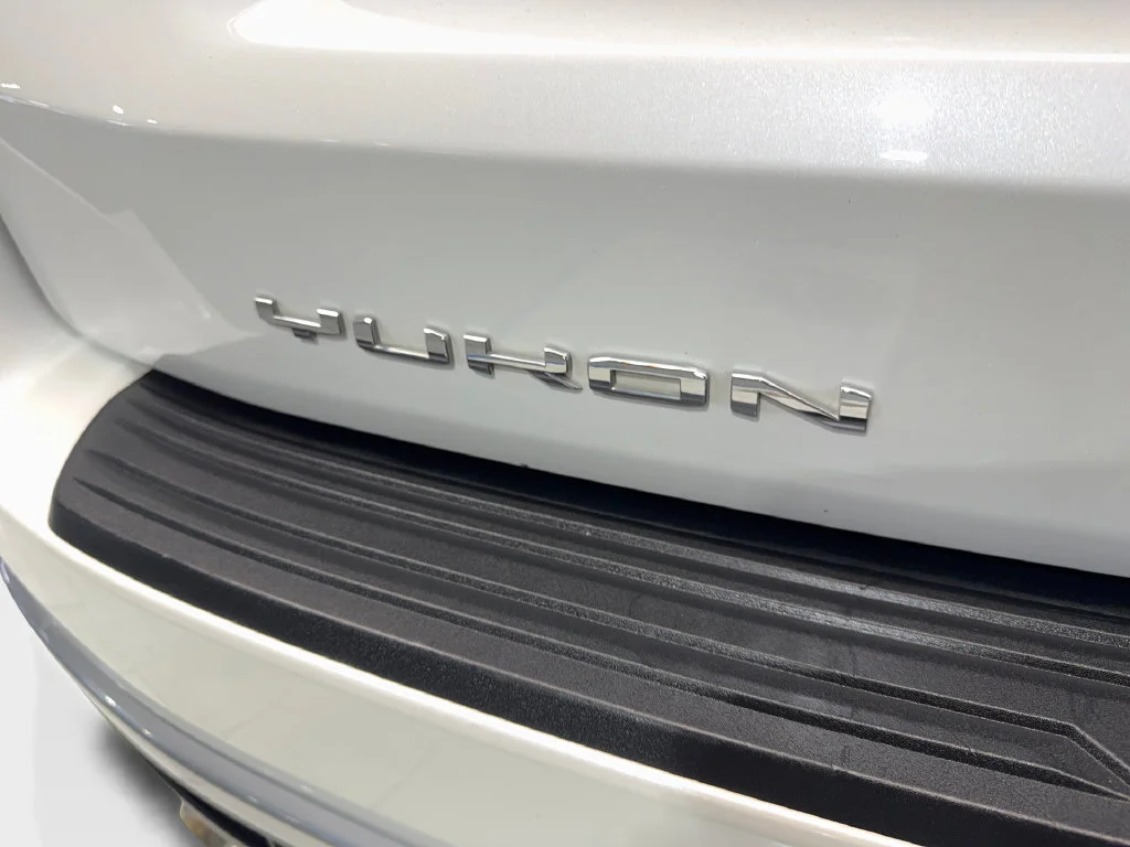 Used 2024 White GMC Denali image 25