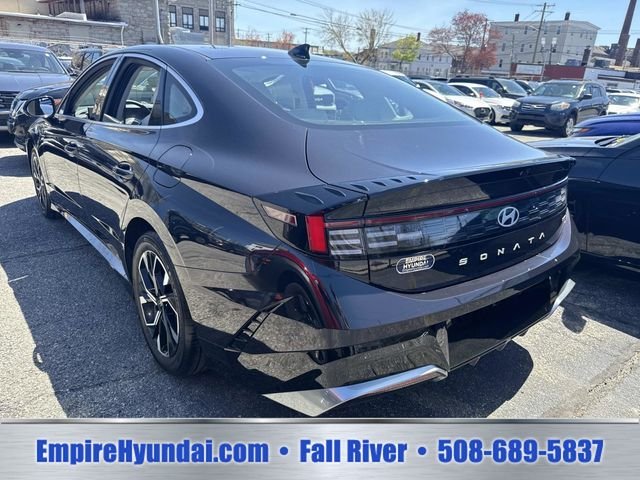 Certified Used 2024 Carbon Blue Hyundai SEL image 8